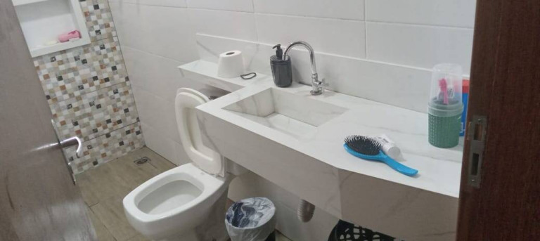 Imagem Casa com 3 Quartos à Venda, 750 m² em Figueiras - Alumínio