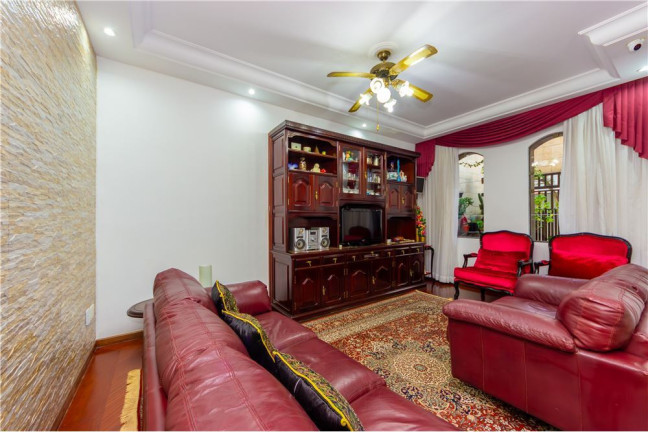 Imagem Casa com 4 Quartos à Venda, 274 m²