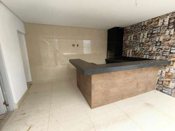 Casa de Condomínio com 4 Quartos à Venda, 204 m² em Santa Genoveva - Goiania