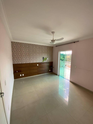 Imagem Casa com 3 Quartos à Venda, 205 m²