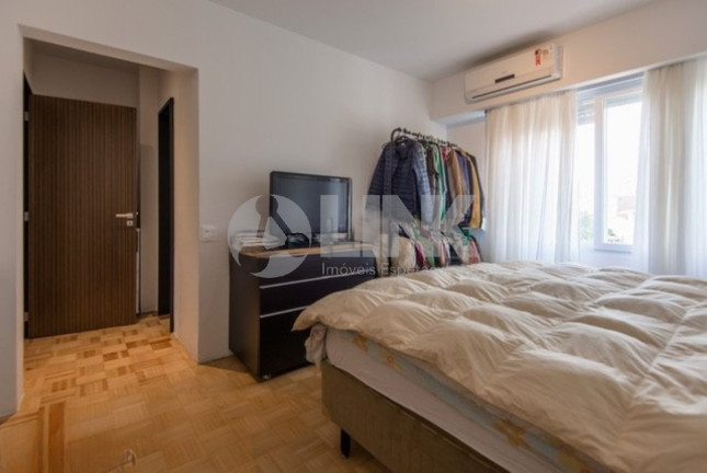 Imagem Apartamento com 3 Quartos à Venda, 166 m² em Moinhos De Vento - Porto Alegre Imagem Apartamento com 3 Quartos à Venda, 166 m² em Moinhos De Vento - Porto Alegre