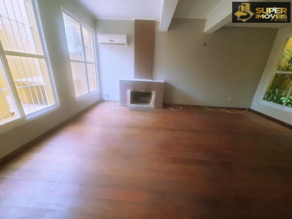 Imagem Casa com 3 Quartos à Venda, 285 m² em Centro - Pelotas Imagem Casa com 3 Quartos à Venda, 285 m² em Centro - Pelotas