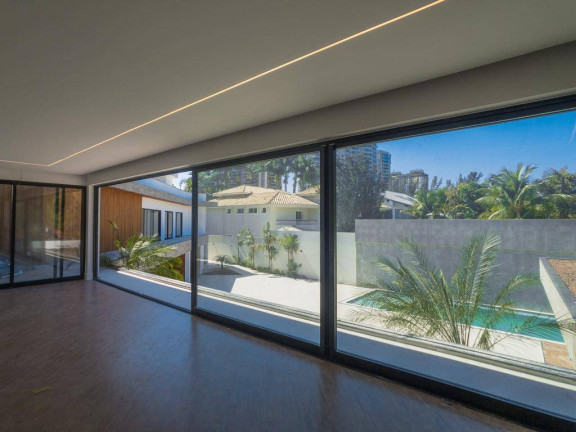 Imagem Casa de Condomínio com 4 Quartos à Venda, 1.533 m² em Barra Da Tijuca - Rio De Janeiro