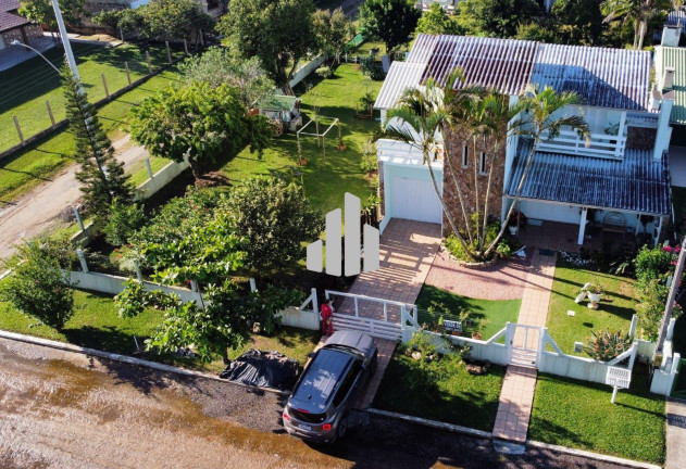 Imagem Casa com 3 Quartos à Venda, 180 m² em Praia Paraíso - Torres Imagem Casa com 3 Quartos à Venda, 180 m² em Praia Paraíso - Torres