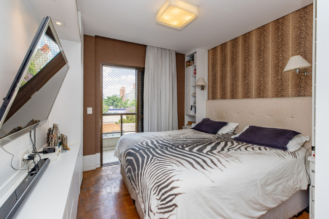 Imagem Apartamento com 3 Quartos à Venda, 187 m² em Campo Belo - São Paulo