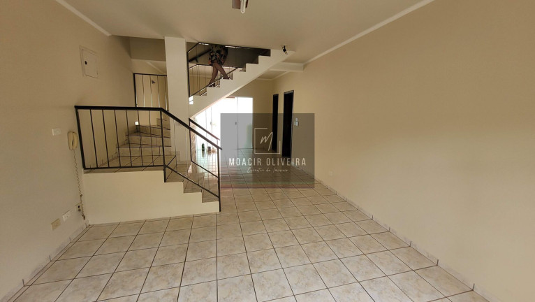 Imagem Casa de Condomínio com 3 Quartos à Venda, 130 m² em Vila Soares - Ourinhos