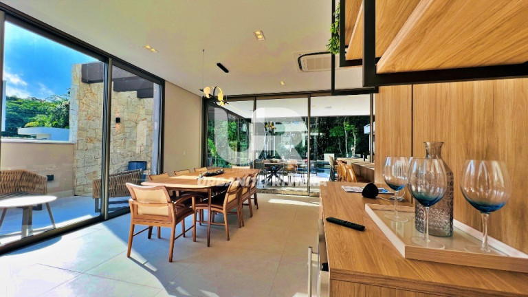 Imagem Casa com 6 Quartos à Venda, 370 m² em Riviera - Bertioga Imagem Casa com 6 Quartos à Venda, 370 m² em Riviera - Bertioga