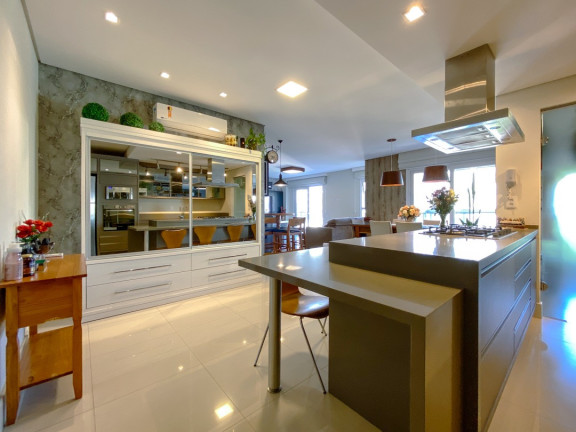 Imagem Apartamento com 3 Quartos à Venda, 170 m² em Centro - Florianópolis