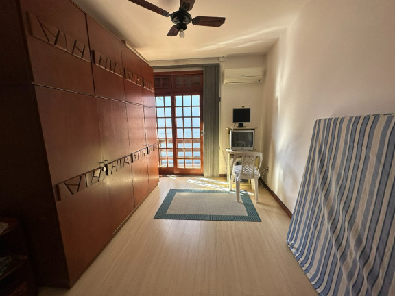 Imagem Casa com 4 Quartos à Venda, 176 m² em Itaguaçu - Florianópolis Imagem Casa com 4 Quartos à Venda, 176 m² em Itaguaçu - Florianópolis