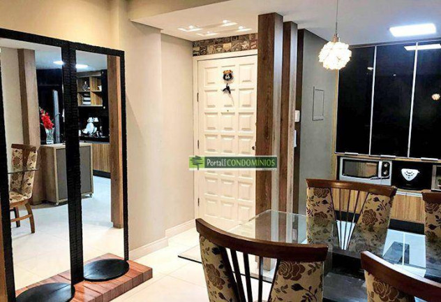 Imagem Apartamento com 3 Quartos à Venda, 90 m² em Centro - Curitiba