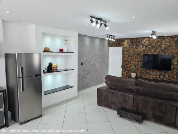 Imagem Casa com 3 Quartos à Venda, 102 m² em Centro - Peruíbe