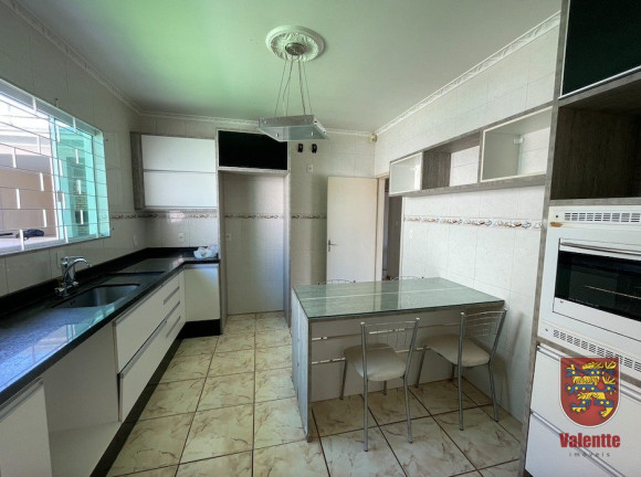 Imagem Casa com 3 Quartos à Venda, 300 m² em Ipiranga - São José Imagem Casa com 3 Quartos à Venda, 300 m² em Ipiranga - São José