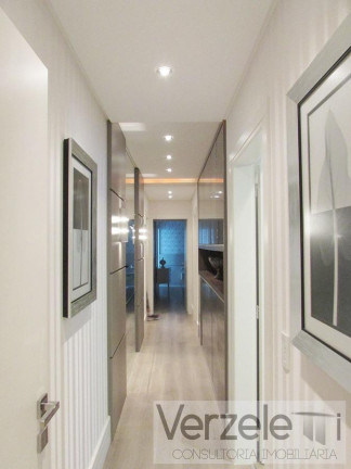 Imagem Apartamento com 4 Quartos à Venda, 237 m² em Barra Sul - Balneário Camboriú Imagem Apartamento com 4 Quartos à Venda, 237 m² em Barra Sul - Balneário Camboriú