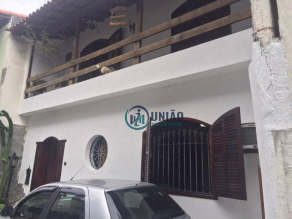 Imagem Casa com 4 Quartos à Venda, 160 m² em Santa Rosa - Niterói