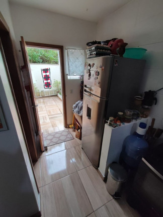 Imagem Sobrado com 2 Quartos à Venda, 72 m² em Areias - Camboriú Imagem Sobrado com 2 Quartos à Venda, 72 m² em Areias - Camboriú