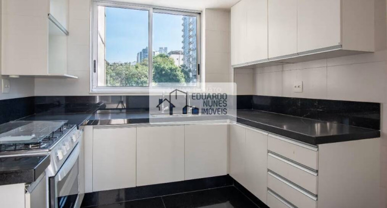 Imagem Apartamento com 4 Quartos à Venda, 151 m² em Lourdes - Belo Horizonte Imagem Apartamento com 4 Quartos à Venda, 151 m² em Lourdes - Belo Horizonte