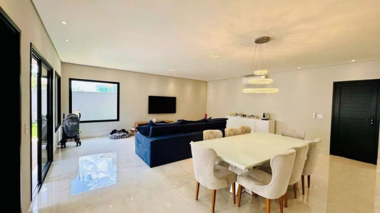 Imagem Casa com 4 Quartos à Venda, 315 m² em Palm Hills - Cotia Imagem Casa com 4 Quartos à Venda, 315 m² em Palm Hills - Cotia