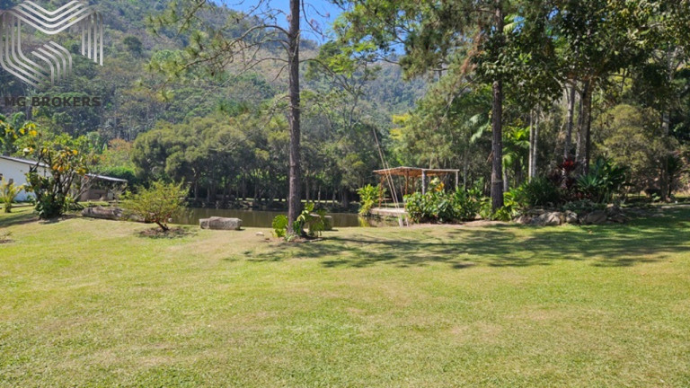 Imagem Imóvel com 8 Quartos à Venda, 2.500 m² em Amparo - Nova Friburgo Imagem Imóvel com 8 Quartos à Venda, 2.500 m² em Amparo - Nova Friburgo