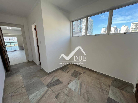 Apartamento com 3 Quartos à Venda, 167 m² em Gonzaga - Santos