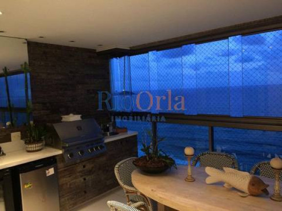 Imagem Apartamento com 4 Quartos à Venda, 266 m² em Barra Da Tijuca - Rio De Janeiro