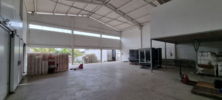 Imagem Galpão à Venda, 650 m² em Barra Do Rio - Itajaí Imagem Galpão à Venda, 650 m² em Barra Do Rio - Itajaí
