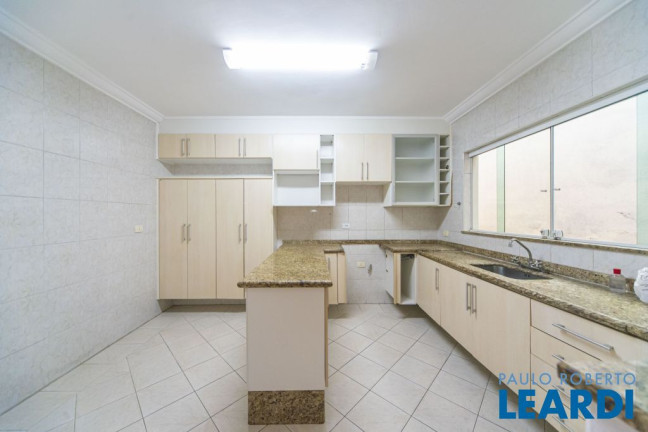 Imagem Sobrado com 3 Quartos à Venda, 228 m² em Vila Gilda - Santo André Imagem Sobrado com 3 Quartos à Venda, 228 m² em Vila Gilda - Santo André