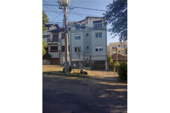 Imagem Imóvel com 1 Quarto à Venda, em Santo Antônio - Porto Alegre Imagem Imóvel com 1 Quarto à Venda, em Santo Antônio - Porto Alegre