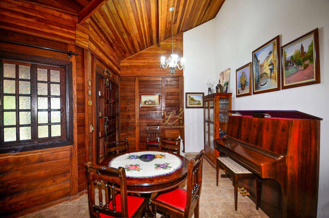 Imagem Casa com 3 Quartos à Venda, 220 m² em Abranches - Curitiba Imagem Casa com 3 Quartos à Venda, 220 m² em Abranches - Curitiba
