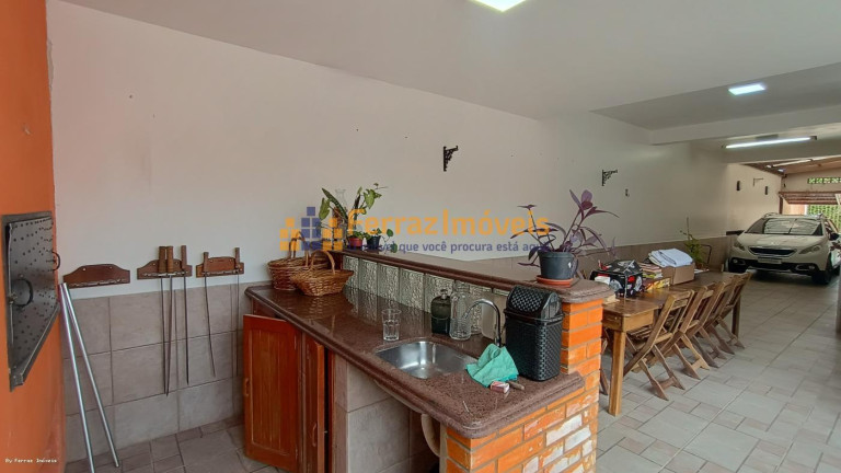 Imagem Casa com 4 Quartos à Venda, 474 m² em Ipanema - Porto Alegre Imagem Casa com 4 Quartos à Venda, 474 m² em Ipanema - Porto Alegre