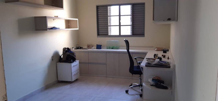 Imagem Casa com 4 Quartos à Venda, 175 m² em Parque Residencial Jundiaí - Jundiaí
