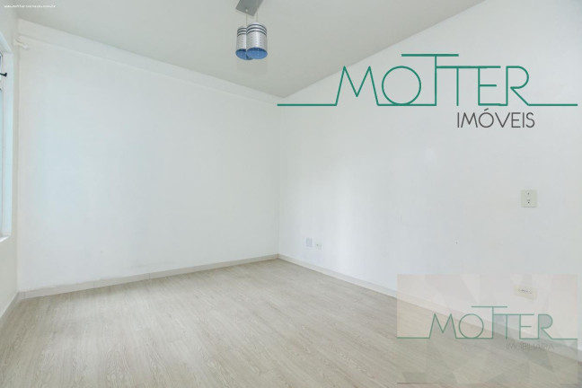 Imagem Casa com 3 Quartos à Venda, 105 m² em Pinheirinho - Curitiba