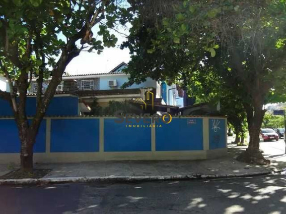 Imagem Casa com 5 Quartos à Venda, 374 m² em São Francisco - Niterói Imagem Casa com 5 Quartos à Venda, 374 m² em São Francisco - Niterói