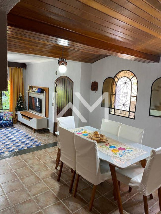 Imagem Sobrado com 3 Quartos à Venda, 217 m² em Jardim Santa Cecília - Guarulhos Imagem Sobrado com 3 Quartos à Venda, 217 m² em Jardim Santa Cecília - Guarulhos