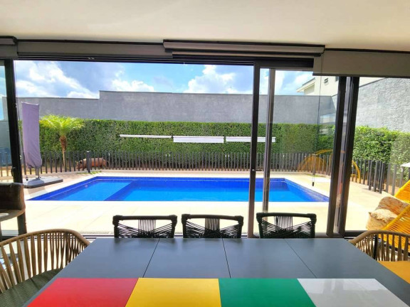 Imagem Casa com 3 Quartos à Venda, 303 m² em Granja Viana - Carapicuíba Imagem Casa com 3 Quartos à Venda, 303 m² em Granja Viana - Carapicuíba