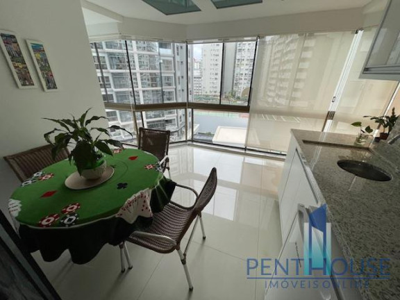 Imagem Apartamento com 3 Quartos à Venda, 140 m² em Centro - Balneário Camboriú