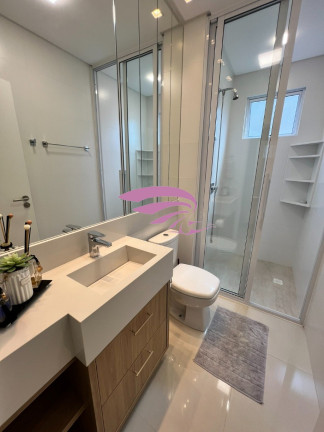 Imagem Imóvel com 3 Quartos à Venda, 159 m² em Meia Praia - Itapema Imagem Imóvel com 3 Quartos à Venda, 159 m² em Meia Praia - Itapema