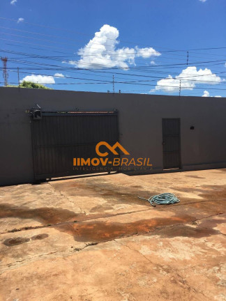 Imagem Casa com 3 Quartos para Alugar, 290 m² em Bairro Guanandi 2 - Campo Grande Imagem Casa com 3 Quartos para Alugar, 290 m² em Bairro Guanandi 2 - Campo Grande