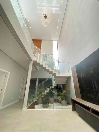 Imagem Casa com 4 Quartos à Venda, 230 m² em Aruã - Mogi Das Cruzes Imagem Casa com 4 Quartos à Venda, 230 m² em Aruã - Mogi Das Cruzes