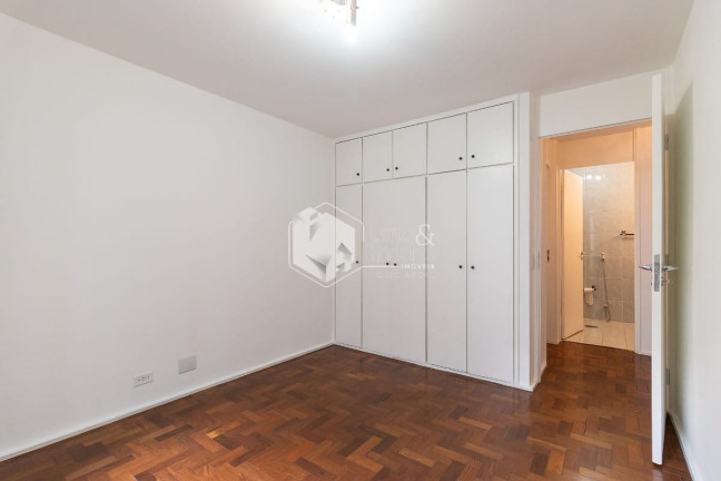 Imagem Apartamento com 3 Quartos à Venda, 116 m² em Itaim Bibi - São Paulo Imagem Apartamento com 3 Quartos à Venda, 116 m² em Itaim Bibi - São Paulo