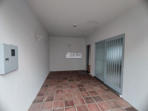 Imagem Casa com 3 Quartos para Alugar, 243 m² em Nossa Senhora Da Abadia - Uberaba Imagem Casa com 3 Quartos para Alugar, 243 m² em Nossa Senhora Da Abadia - Uberaba