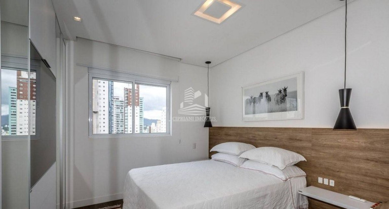 Imagem Apartamento com 3 Quartos à Venda, 163 m² em Centro - Balneário Camboriú