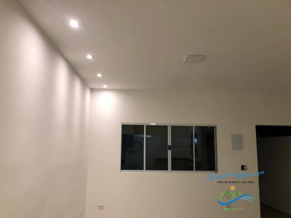 Imagem Casa com 2 Quartos à Venda, 74 m² em Balneário Tupy - Itanhaém Imagem Casa com 2 Quartos à Venda, 74 m² em Balneário Tupy - Itanhaém