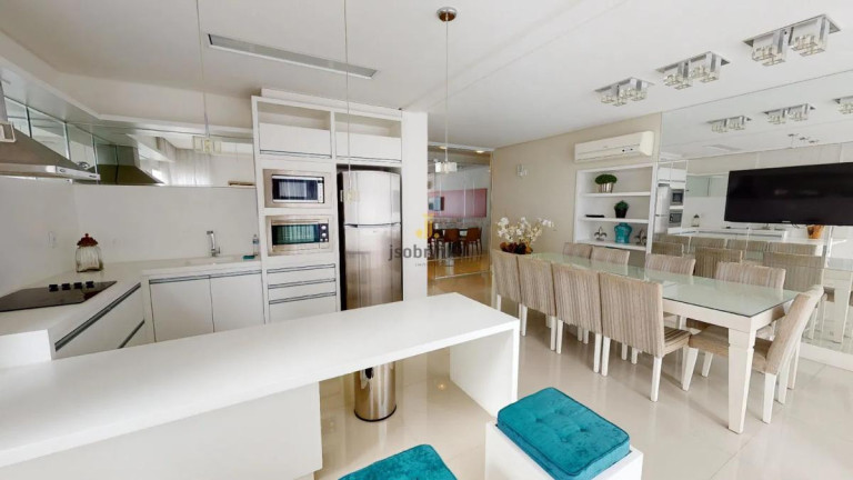 Imagem Apartamento com 3 Quartos à Venda, 135 m² em Centro - Balneário Camboriú
