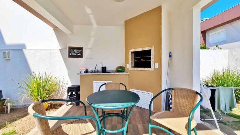 Imagem Casa com 4 Quartos à Venda, em Noiva Do Mar - Xangri-lá Imagem Casa com 4 Quartos à Venda, em Noiva Do Mar - Xangri-lá