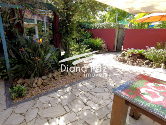 Imagem Casa com 6 Quartos à Venda, 280 m² em Manguinhos Imagem Casa com 6 Quartos à Venda, 280 m² em Manguinhos