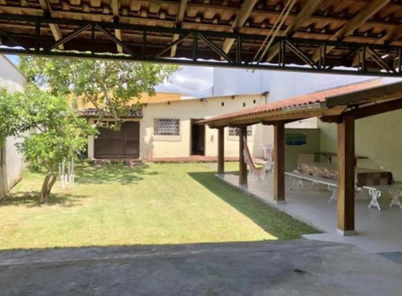 Imagem Casa com 4 Quartos à Venda, 240 m² em Centro - Ubatuba