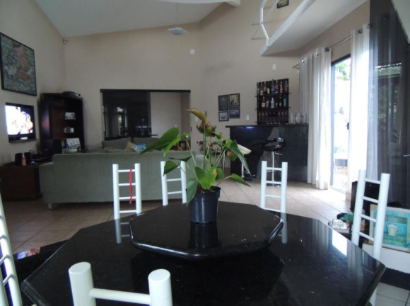 Imagem Casa com 3 Quartos à Venda, 310 m² em Costa E Silva - Joinville