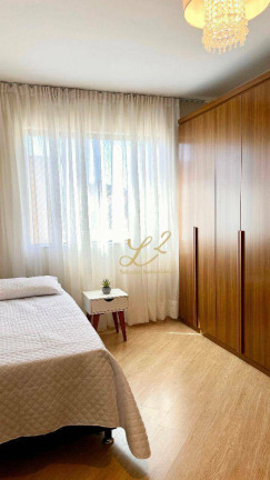 Imagem Sobrado com 3 Quartos à Venda, 220 m² em Tingui - Curitiba Imagem Sobrado com 3 Quartos à Venda, 220 m² em Tingui - Curitiba