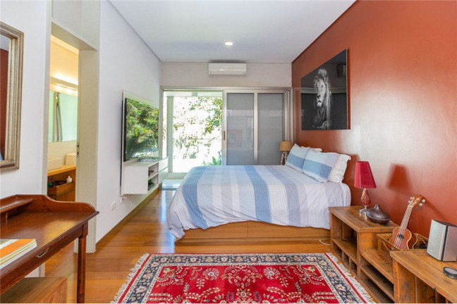 Imagem Casa com 4 Quartos à Venda,  em Granja Julieta - São Paulo