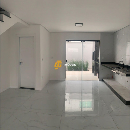 Imagem Sobrado com 3 Quartos à Venda, 100 m² em Santa Regina - Camboriú Imagem Sobrado com 3 Quartos à Venda, 100 m² em Santa Regina - Camboriú